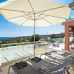 Bella Vista