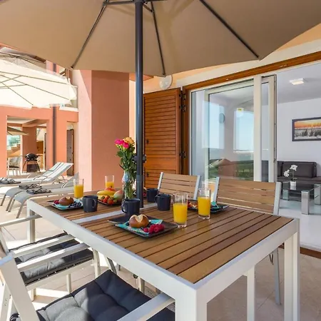 Bella Vista 3*