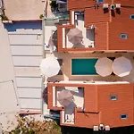 Bella Vista